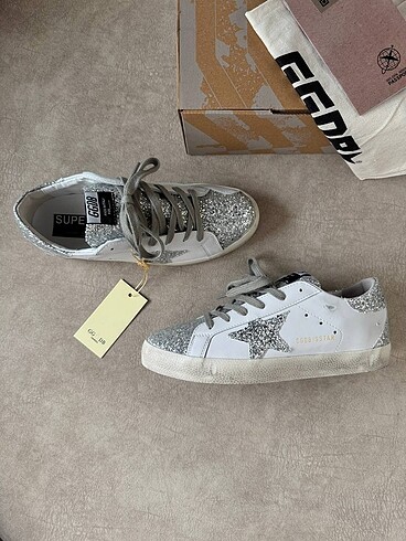 Golden Goose Deluxe Golden Goose Deluxe ayakkabı