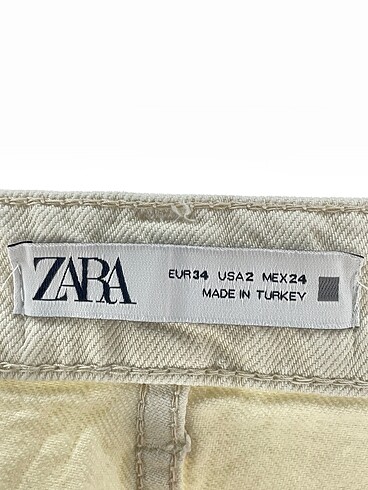 34 Beden ten rengi Renk Zara Jean / Kot Şort %70 İndirimli.