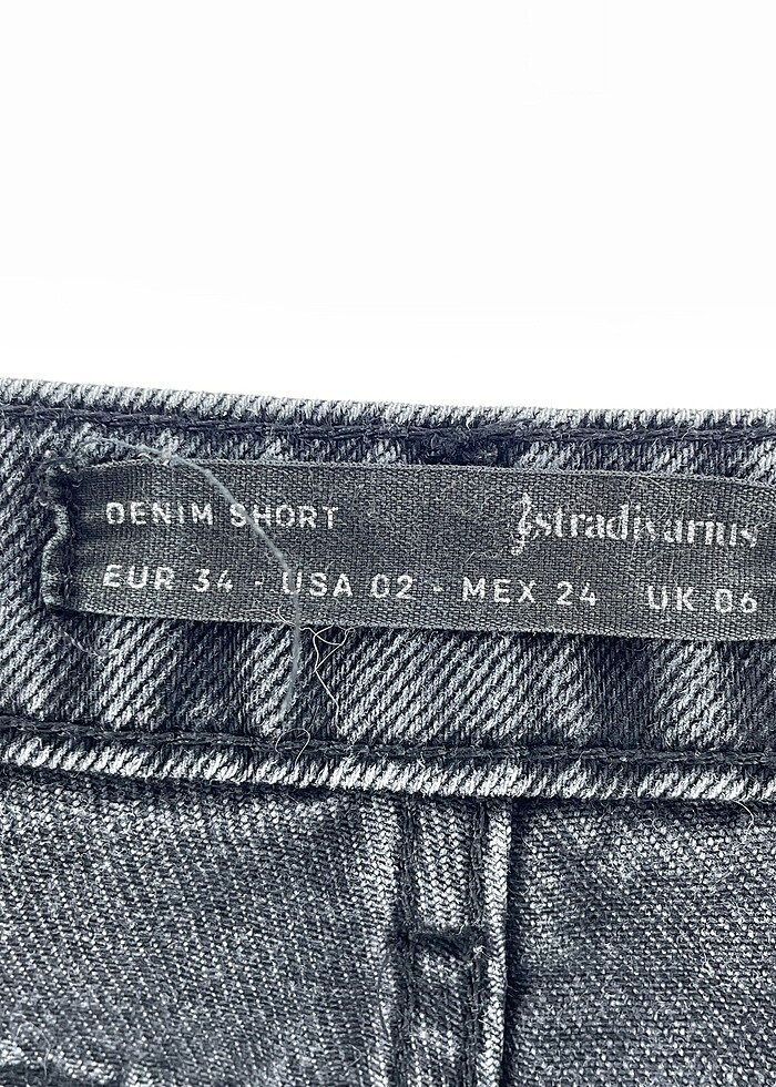 Stradivarius Jean / Kot Şort %70 İndirimli. - Görsel 4