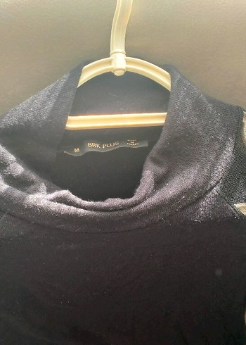 Kısa Kollu Siyah Fitted Gotik Bluz - Görsel 4