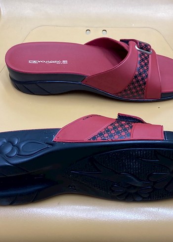 Bordo Tokalı Kadın Dolgu Topuk Terlik - Görsel 3