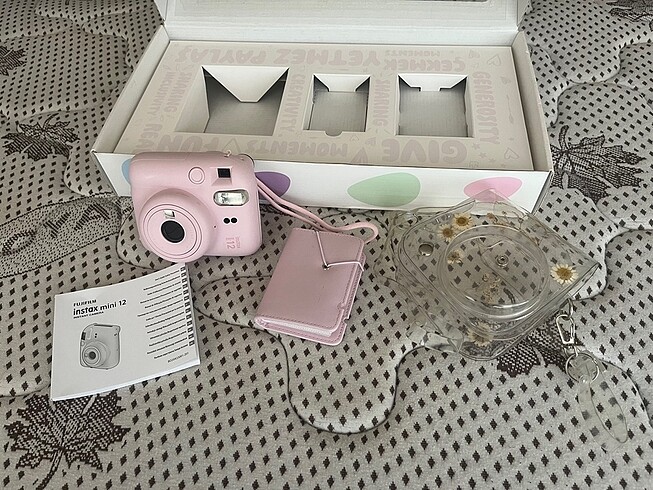 İnstax Mini 12 Kamera