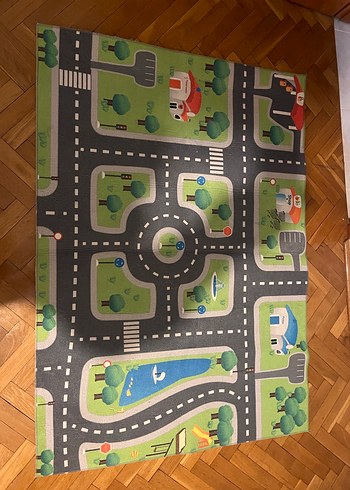 Çocuklar için Yeşil ve Gri Oyun Halısı - Görsel 2