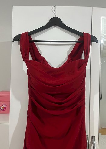 Kırmızı Drapeli Uzun Abiye Elbise - Görsel 3