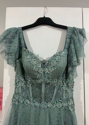 Boncuk İşlemeli Uzun mint yeşili Nişan Elbisesi - Görsel 3