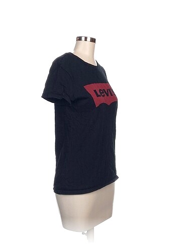 Levis Levis T-shirt %70 İndirimli.