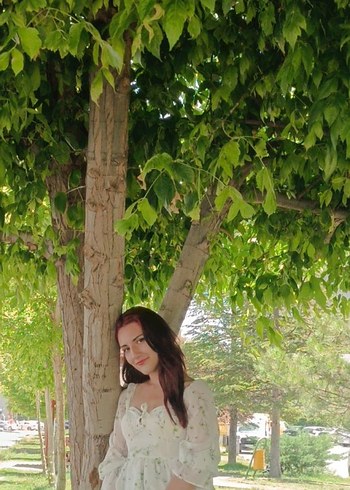 Beyaz Balon kollu kat kat çiçekli Cıvıl Cıvıl Elbise