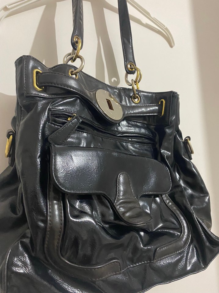 Kilit Tokalı Siyah Deri Kadın Çanta - Görsel 3