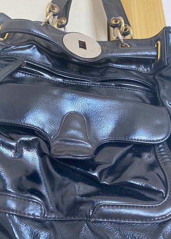 Siyah Deri Tokalı Kadın Çantası - Görsel 2