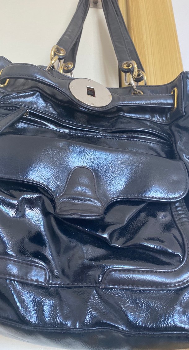 Siyah Deri Tokalı Kadın Çantası - Görsel 2