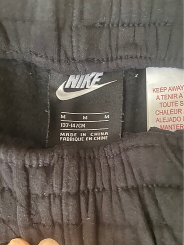 11-12 Yaş Beden Nike orijinal eşofman altı