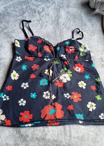 Çiçek Desenli Bohem Mini Askılı Bluz