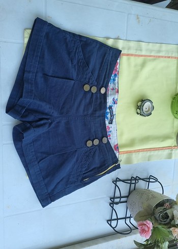 Düğmeli Lacivert Bayan Denim Şort