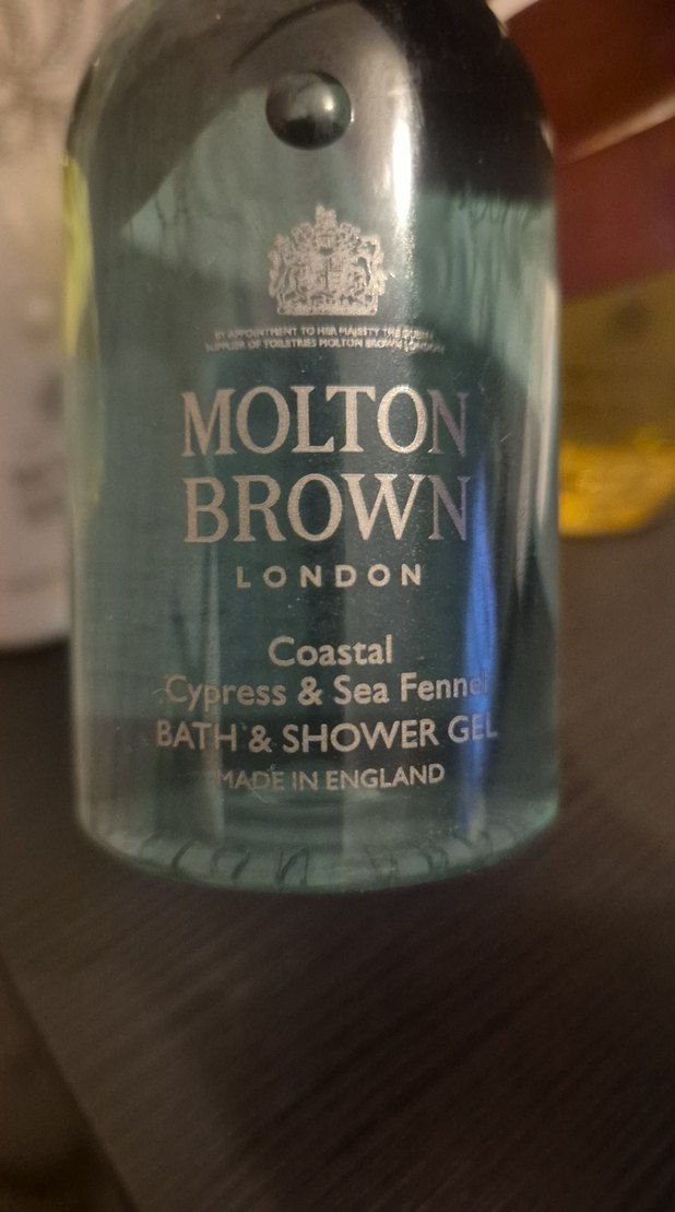 molton brown sampoo .saç kremi ve vücut losionu - Görsel 3
