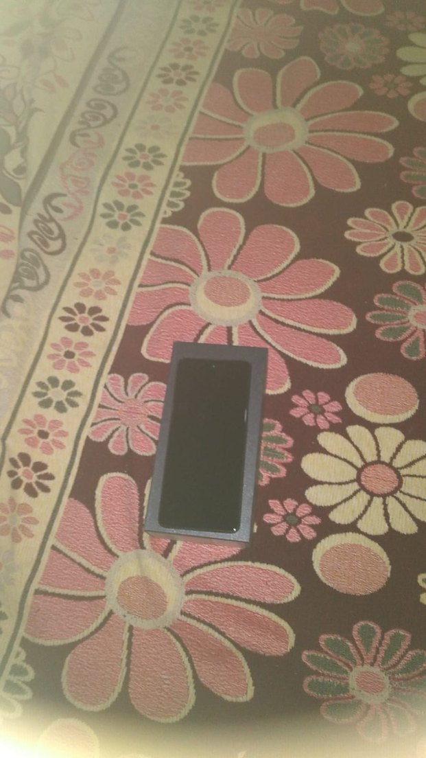 Siyah Android Telefon - Görsel 2