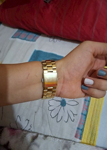 Altın Renkli Kadın Kol Saati - Görsel 7