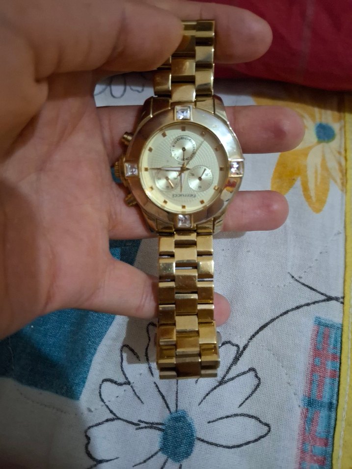 Altın Renkli Kadın Kol Saati - Görsel 3