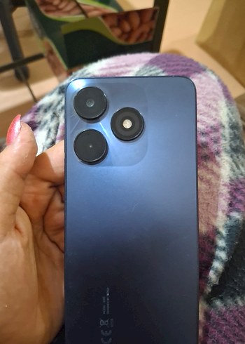 Koyu Mavi Android Telefon - Görsel 3