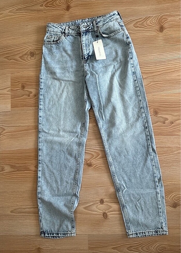 açık mavi yüksek bel mom jeans - Görsel 2