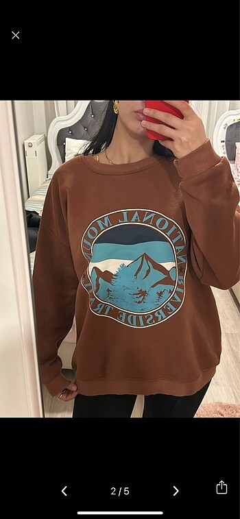 Sweatshirt