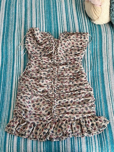 zara fırfırlı mini elbise