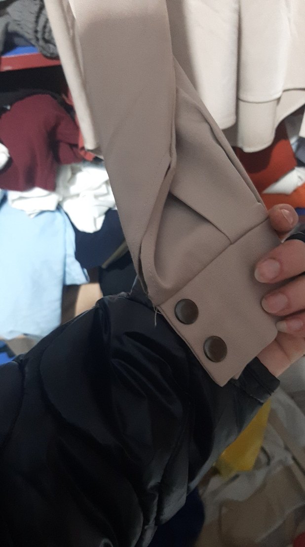 Düğmeli Bej Kadın Uzun Kollu Salaş Gömlek - Görsel 4