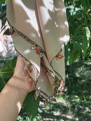  Beden ten rengi Renk Yaprak iğne oyası
