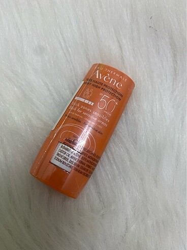 Avene stick güneş kremi