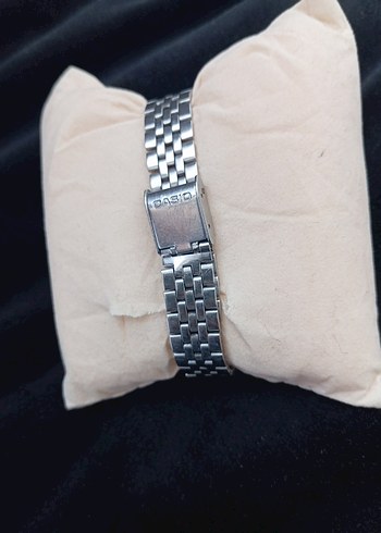 Casio Casio Gri Kadın Dijital Kol Saati