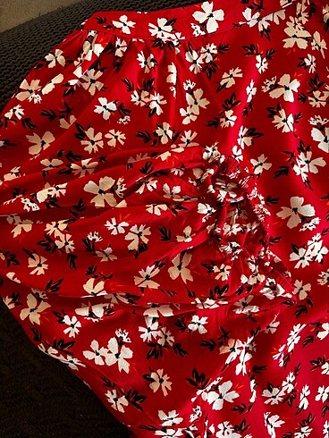 46 Beden kırmızı Renk Çiçekli elbise