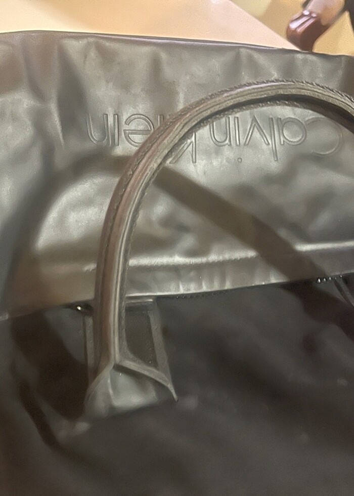 Calvin klein kadın büyük boy kol çantası - Görsel 4