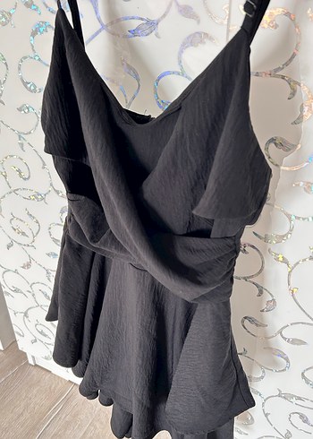 Askılı, Dökümlü Siyah elbise görünümlü tulum - Görsel 3