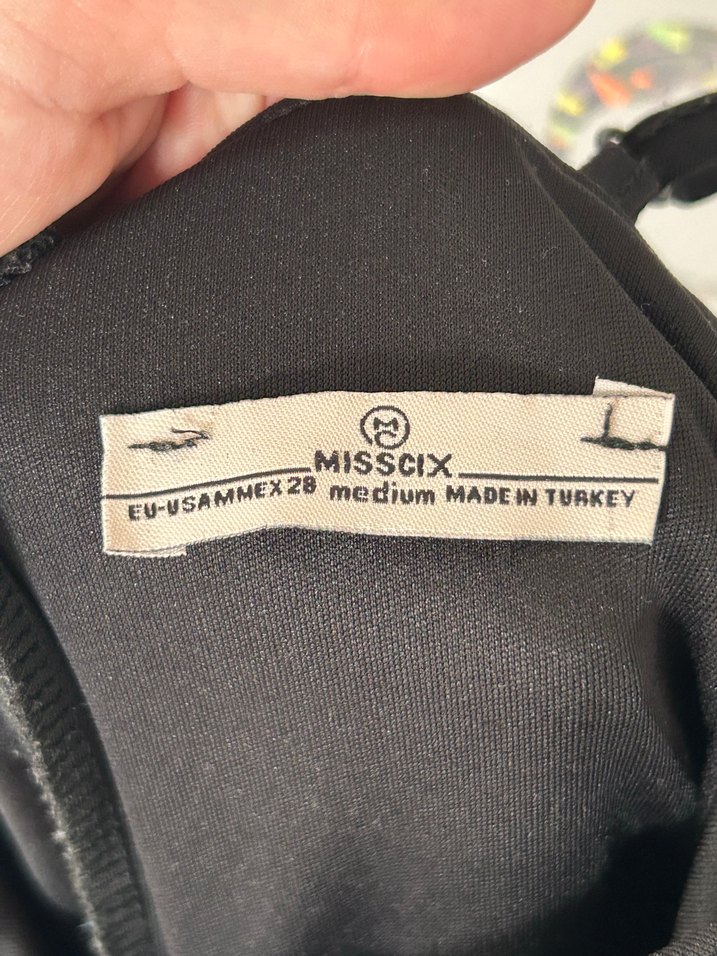 Askılı, Dökümlü Siyah elbise görünümlü tulum - Görsel 5