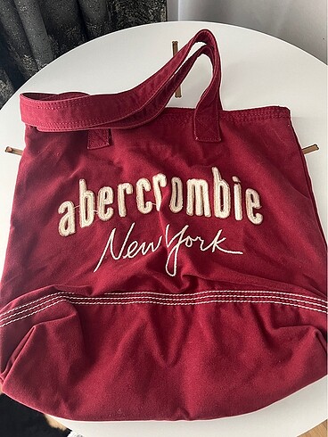 Beden Abercrombie kırmızı bez kol çantası