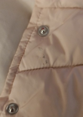 Bej Düğmeli Kız Yeleği - Görsel 3