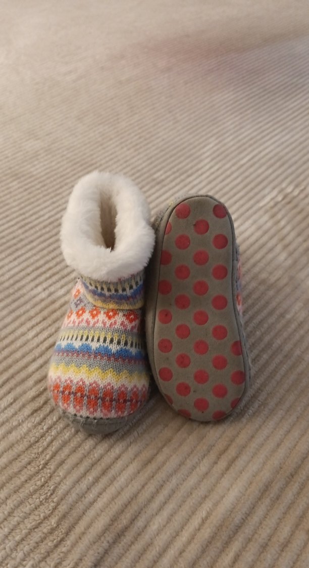 Çok Renkli Örgü Kız Çocuk Ev Terliği - Görsel 4