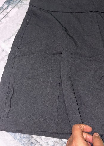 Kadın Siyah Pilili şortlu Midi Etek - Görsel 4