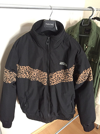Bershka Bershka Leopar Desenli Mont