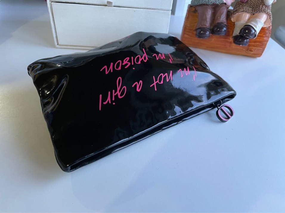 Dior Koyu Pembeli makyaj çantası - Görsel 3