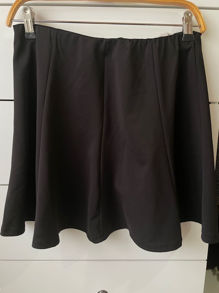 Siyah Pilili Midi Eteği - Görsel 4