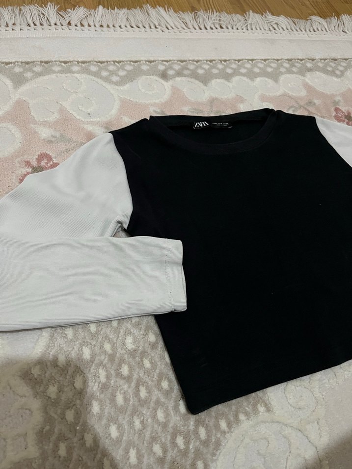 Uzun Kollu Siyah-Beyaz Tişört - Görsel 2