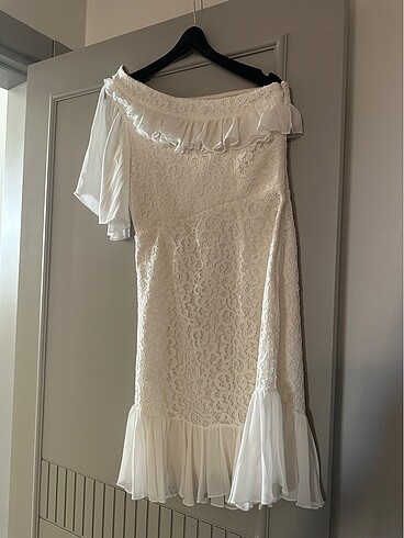 Trendyol & Milla Nikah, after parti beyaz elbise