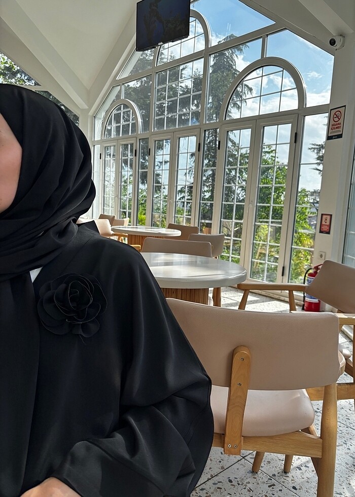 Gül Detay Düz model abaya - Görsel 4