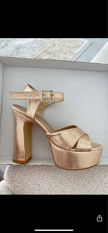 Trendyol & Milla Gold topuklu