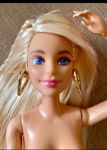 Beden Barbie extra