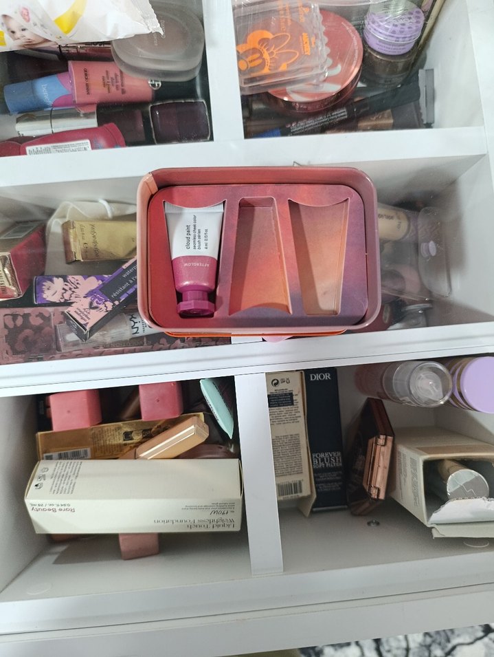 Glossier Pastel Pembe Allık - Görsel 4