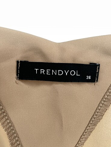 36 Beden ten rengi Renk Trendyol & Milla Bluz %70 İndirimli.