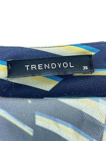 36 Beden çeşitli Renk Trendyol & Milla Uzun Elbise %70 İndirimli.