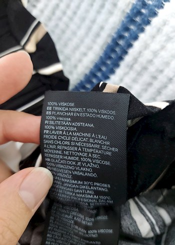 H&M Kadın Kahverengi Çizgili Pilili Kumaş Siyah Pantolon