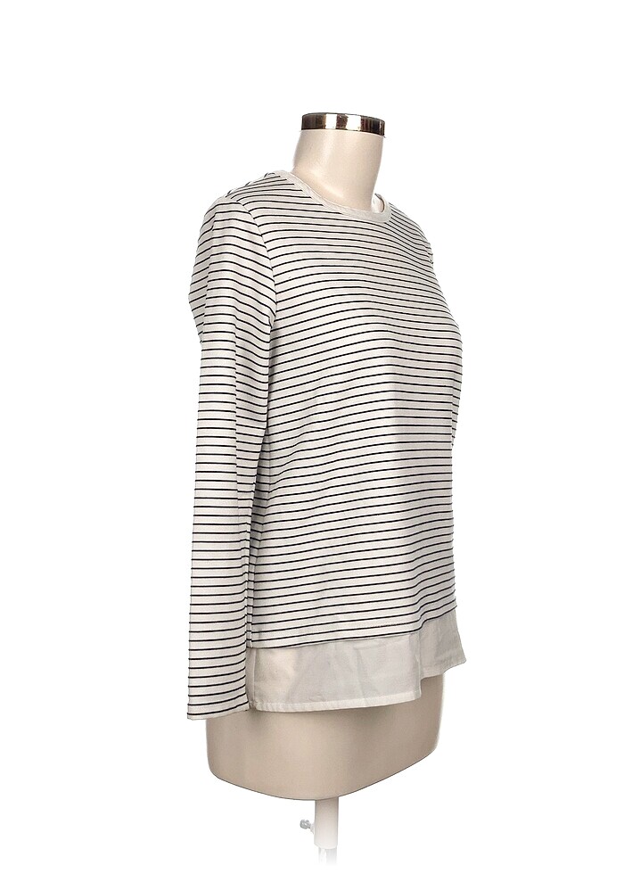 LC Waikiki Bluz %70 İndirimli. - Görsel 2